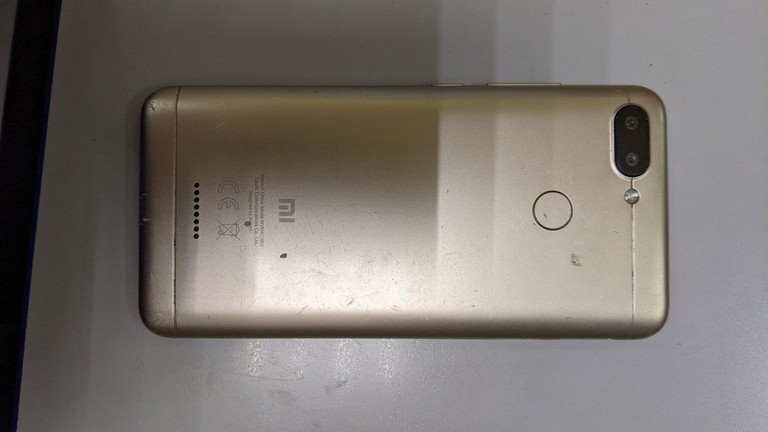 Купити Xiaomi Redmi 6 3/32GB Black Б/У
