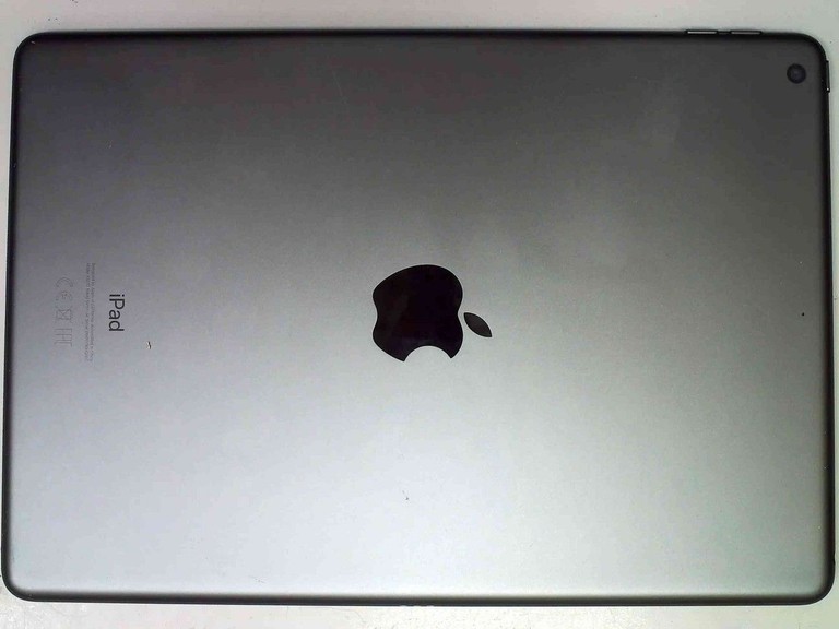 Дешево Apple ipad 8 wifi 32gb 4g з ломбарду