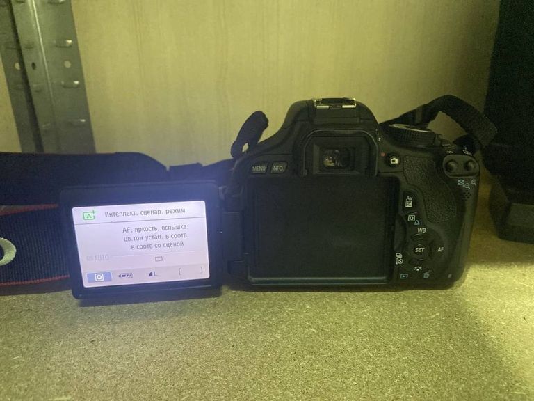 Дешево Canon eos 600d canon ef-s 18-55mm f/3.5-5.6 з ломбарду