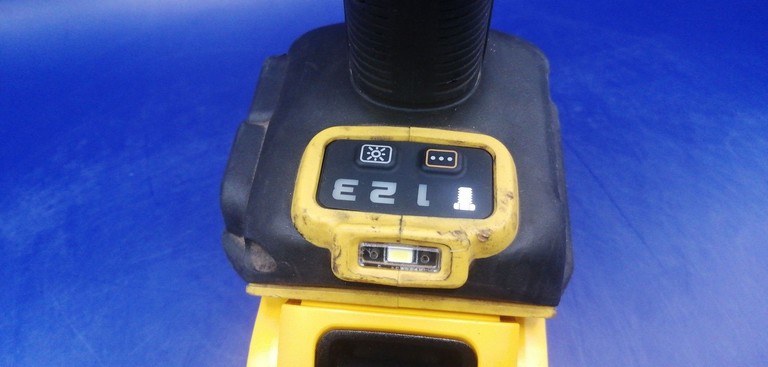 Распродажа Dewalt DCF961H2T, продавец Техноскарб