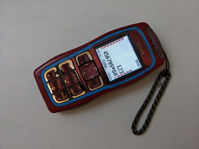 Купити Nokia 3220 Б/У