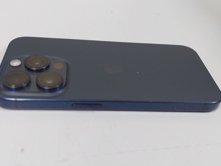 Apple iphone 15 pro 256gb Код:01-201052725. Зображення 6