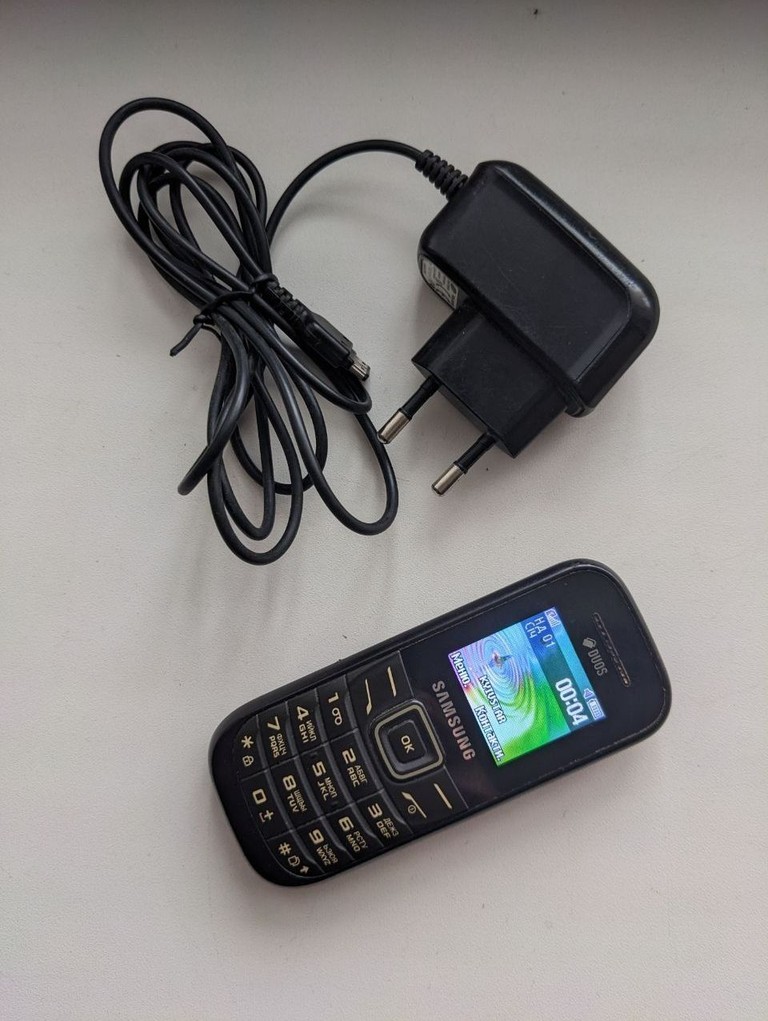 Оголошення Samsung e1202i Б/У