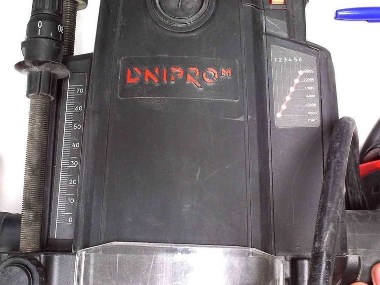Купити Dnipro-M er-210lx Б/У