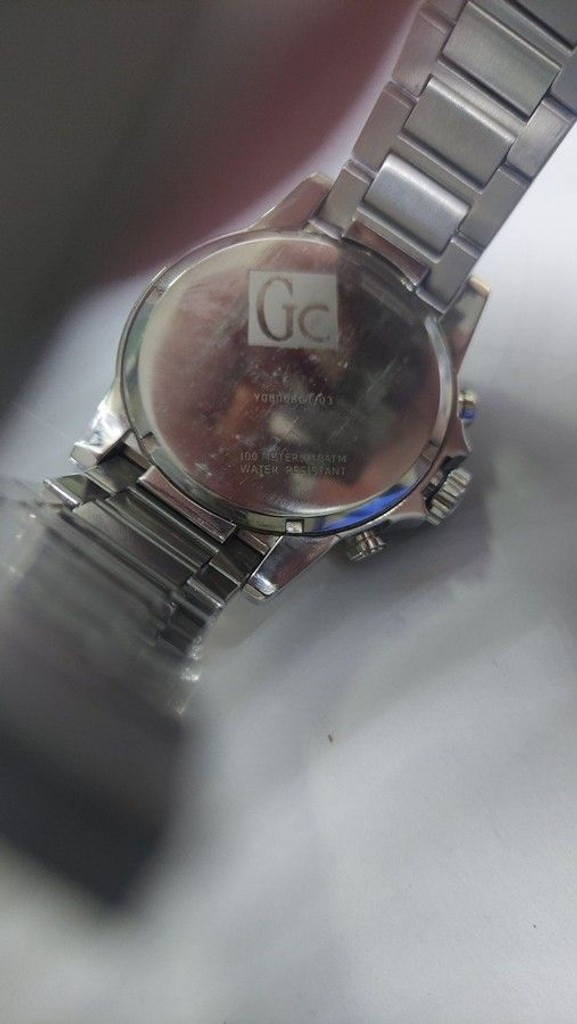 Купить Guess y08008g1 Б/У