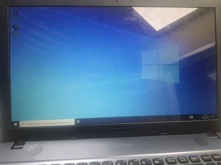 Купити Asus 15/celeron n3350 ddr3/4gb ddr3/hdd 500 gb/ssd *відсутній/geforce 810m Б/У