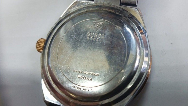 Дешиво Guess W0111L4 с ломбарда