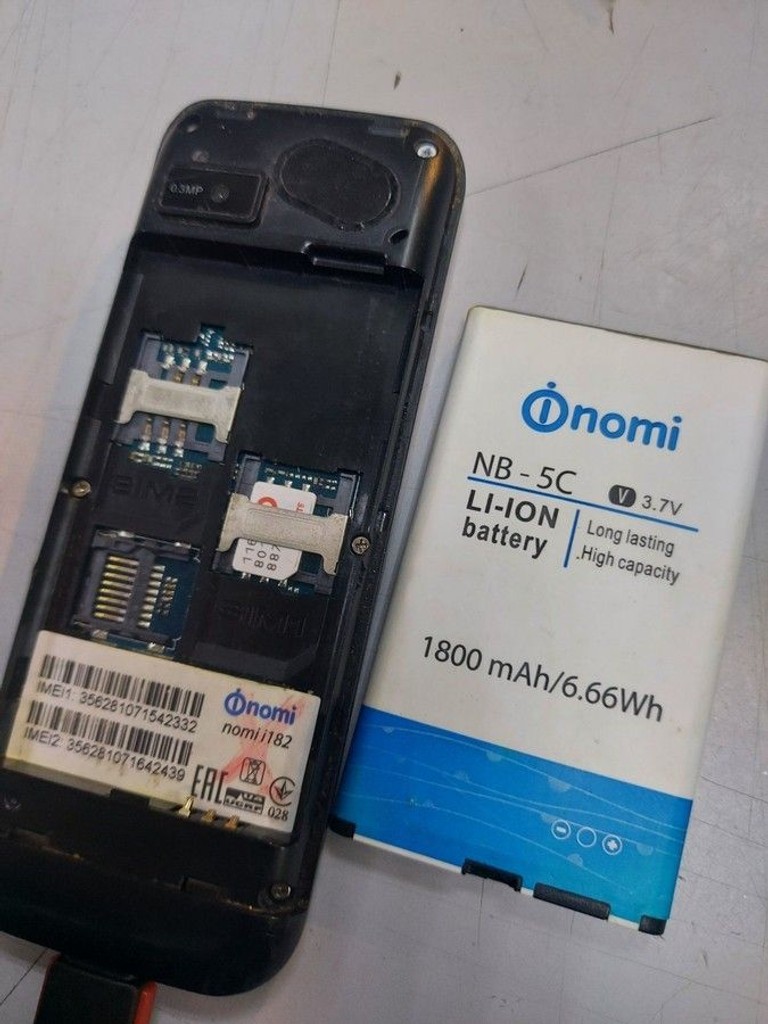 Дешиво Nomi i182 с ломбарда