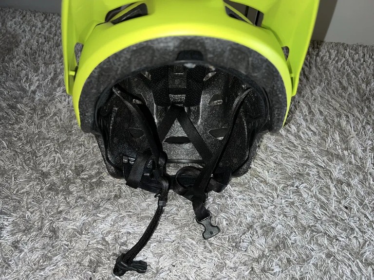 Дешево MET Echo Lime Green з ломбарду