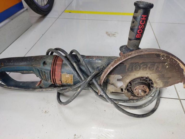 Оголошення Bosch gws 24-230 lvi Б/У