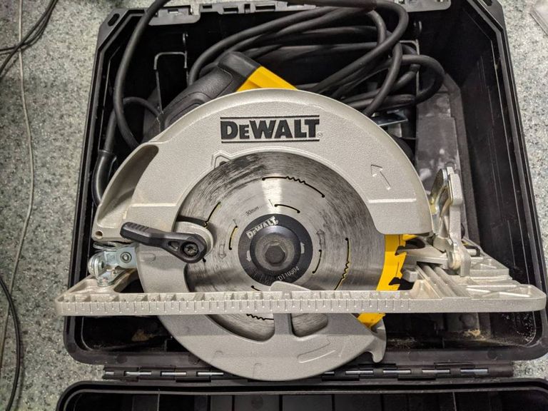 Dewalt DWE576K