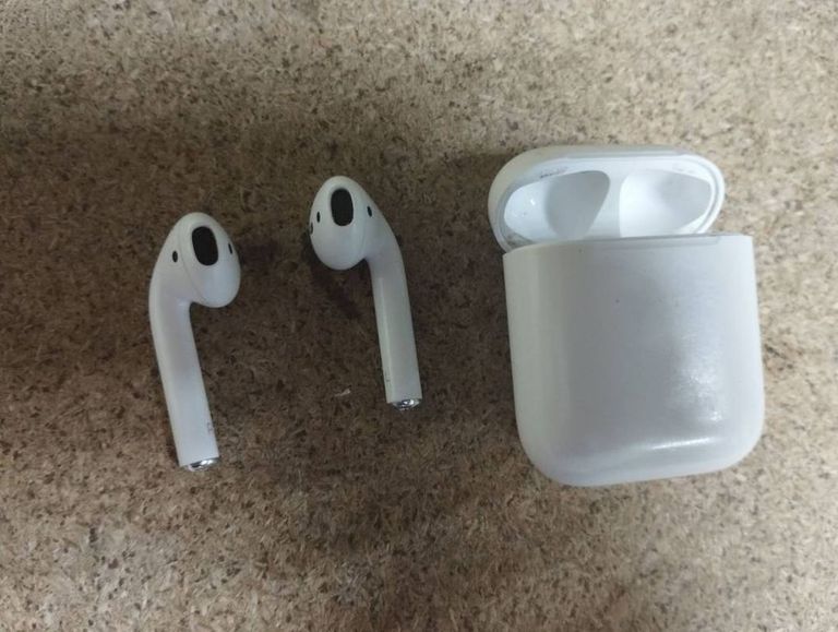 Apple airpods 2 gen a1602.a2032+a2031 2019г.