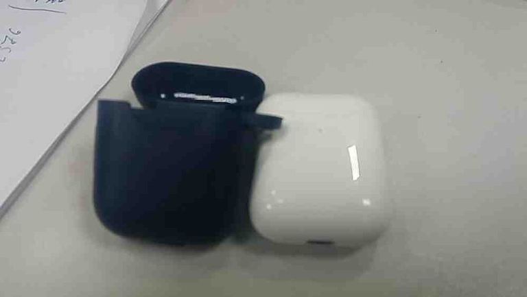 Apple airpods 2 gen a1602.a2032+a2031 2019г.