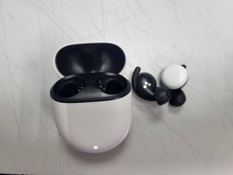 Google pixel buds