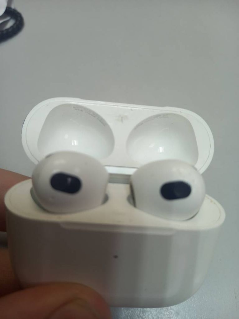 Apple airpods 3rd generation