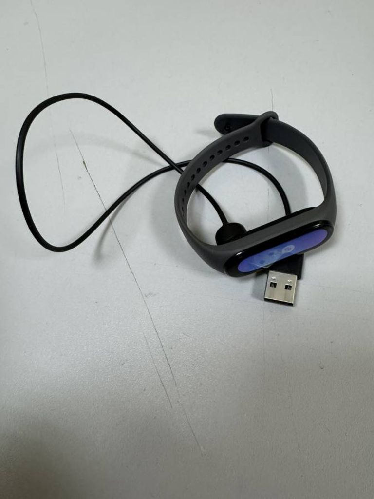 Оголошення Xiaomi mi smart band 6 nfc Б/У