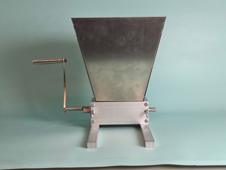 Оголошення Млин для помолу 2-х вальцовий, нержавіюча сталь (ММ-02) Новий. ДЕШЕВО. Б/У