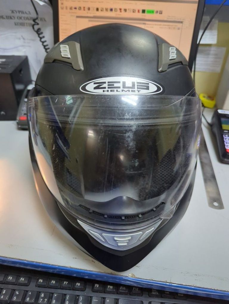 Купити ZEUS ZS-3100 Б/У