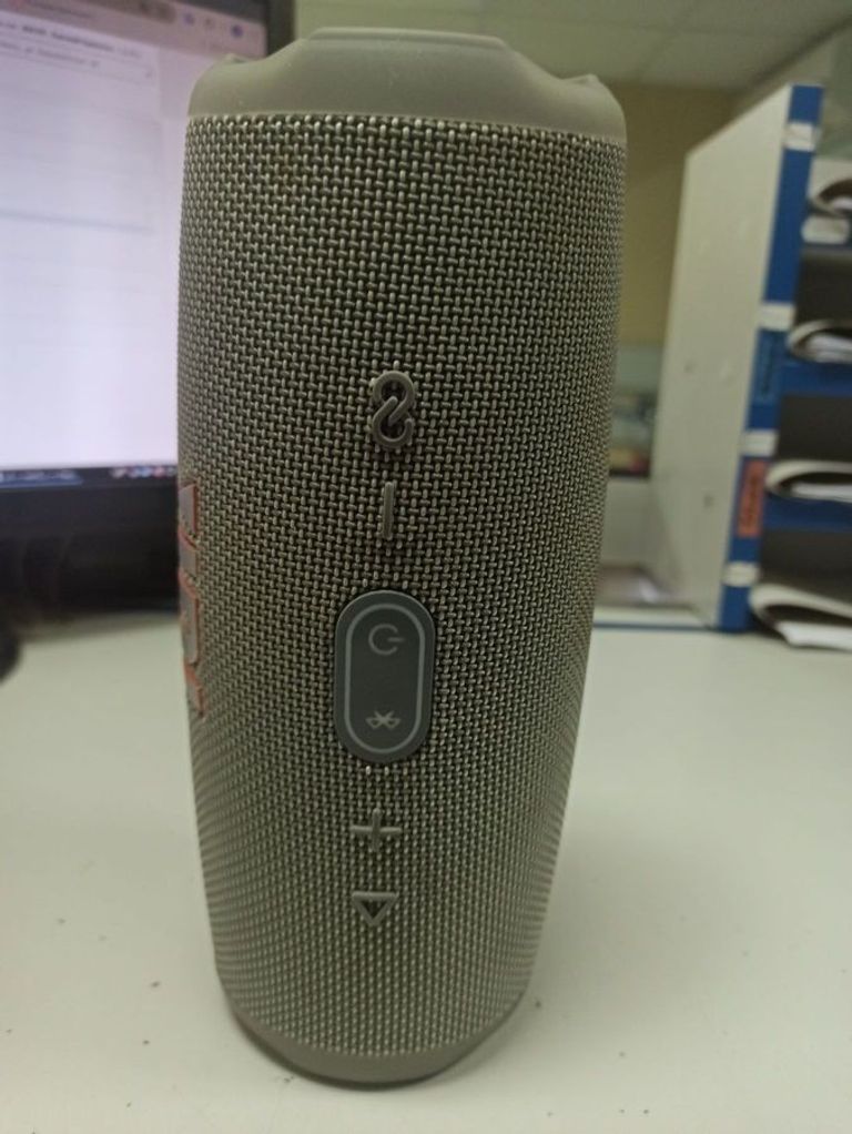 Дешево Jbl charge 5 з ломбарду