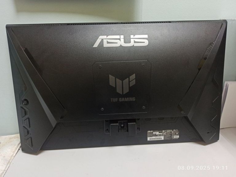 Дешево Asus vg246h1a з ломбарду