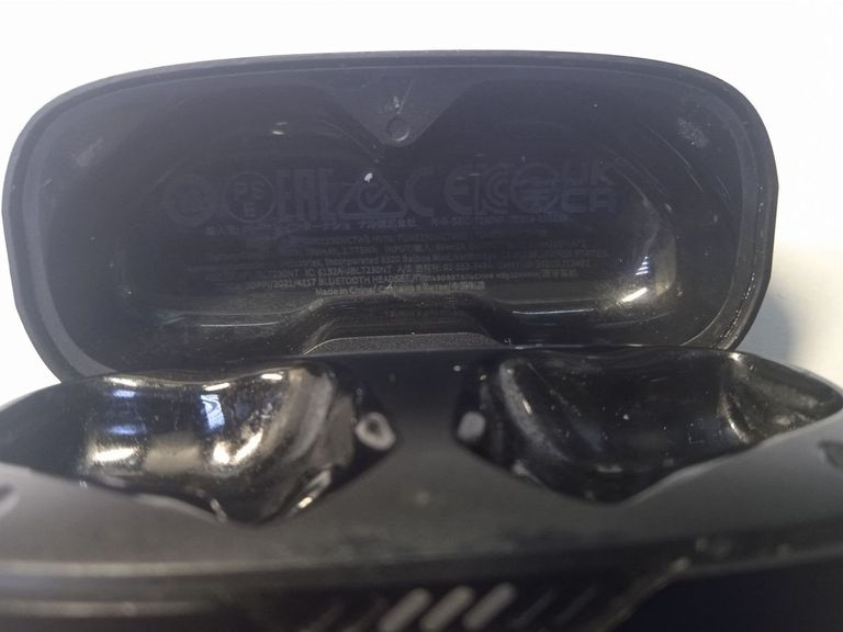 Jbl tune 230 nc tws black Код:01-200636820. Зображення 10