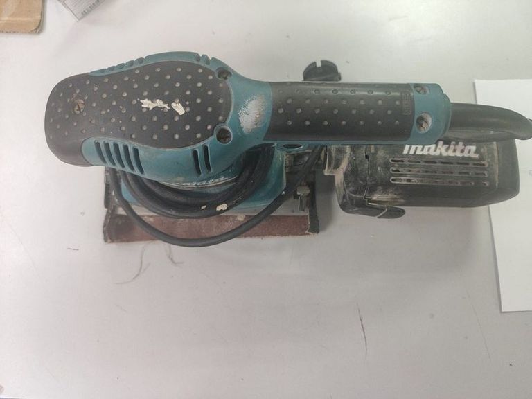Купити Makita BO3710 Б/У