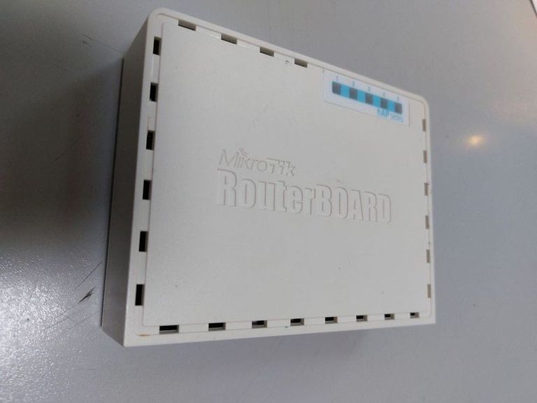 Оголошення Mikrotik RB951Ui-2HND Б/У