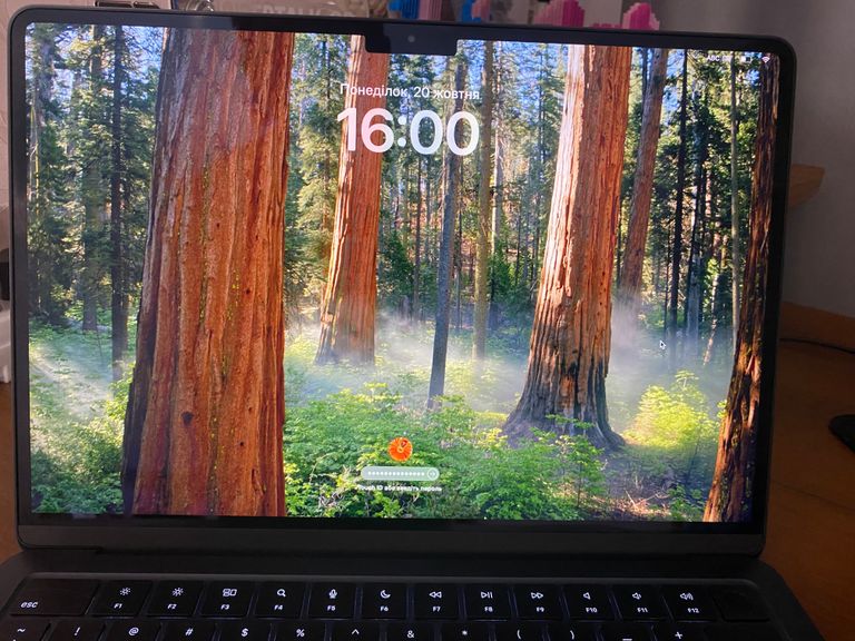 Дешиво Apple MacBook Air 13,6" M3 2024 Midnight (MRXV3) с ломбарда