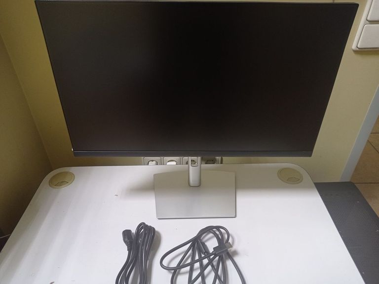 Объявление Dell p2422h Б/У