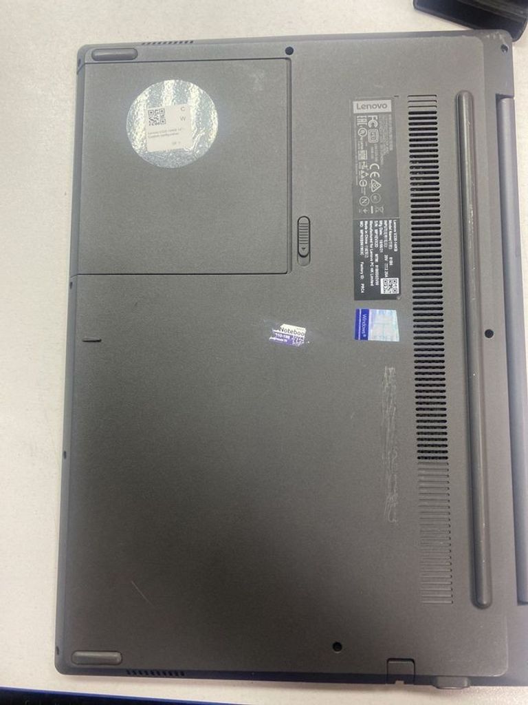Дешиво Lenovo 14/core i5 8250u ddr4/8gb ddr4/hdd *відсутній/ssd 256 gb/*інтегрована с ломбарда