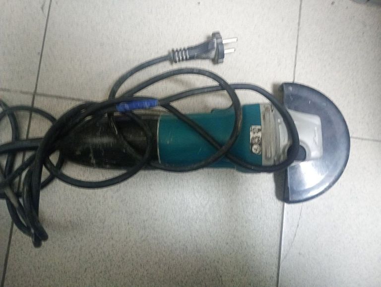 Дешево Makita GA5030R з ломбарду