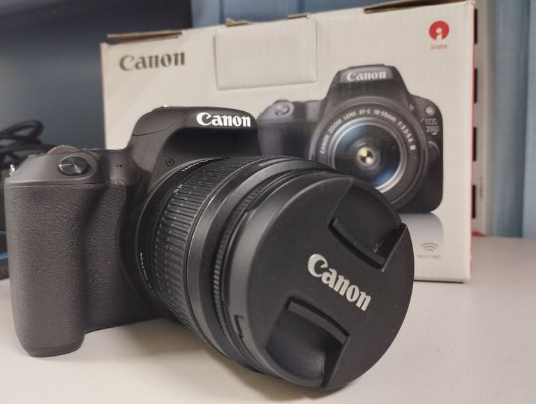 Оголошення Canon eos 200d + ef-s 18-55mm f/3,5-5,6 dc iii Б/У
