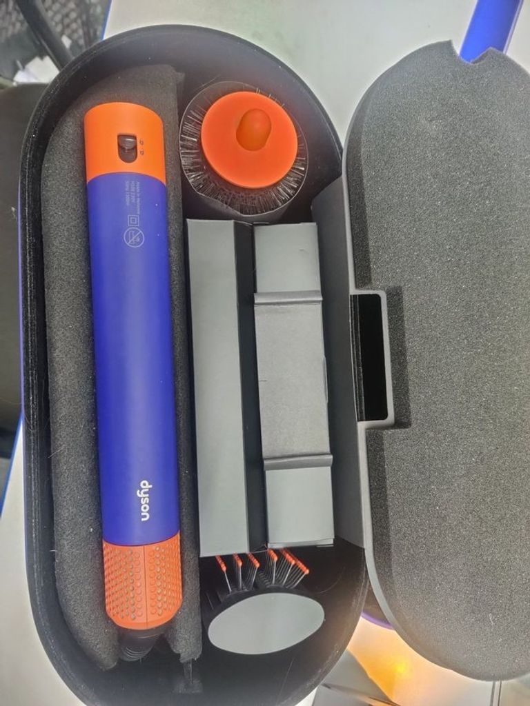 Дешиво Dyson Airwrap i.d. HS08 Multi-Styler and Dryer Straight to Wavy - Red Velvet/Gold (596926-01) с ломбарда