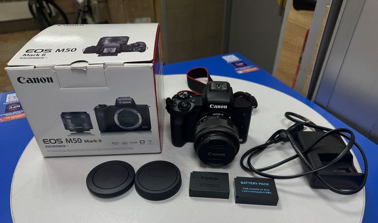 Купити Canon eos m50 mark ii kit 15-45mm is stm Б/У