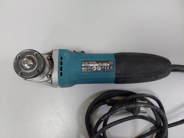 Дешево Makita GA5030R з ломбарду