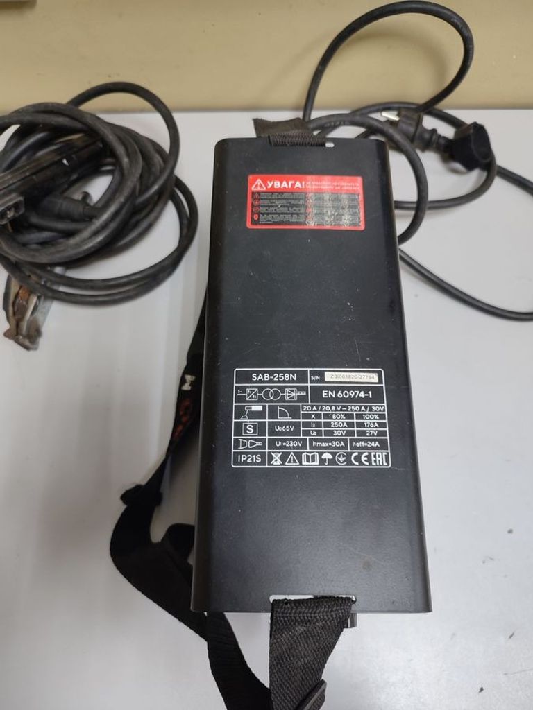 Дешево Dnipro-M sab-258n з ломбарду