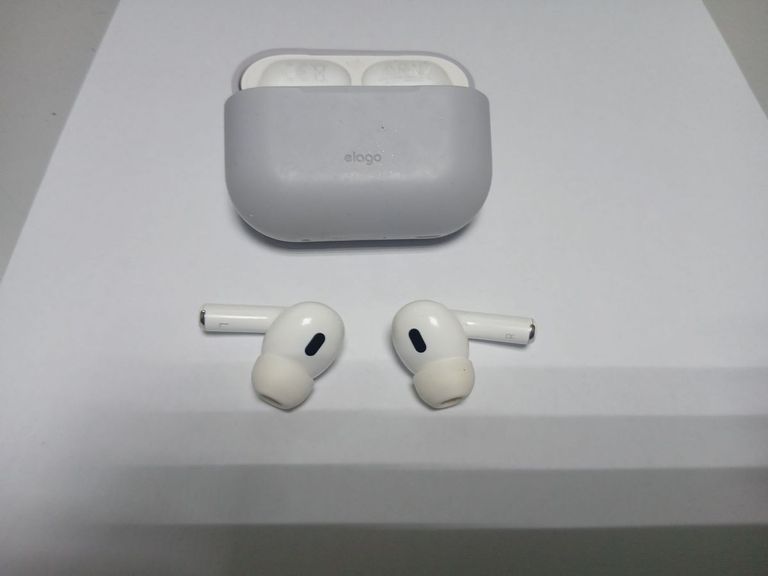 Оголошення Apple airpods pro 2nd generation magsafe Б/У