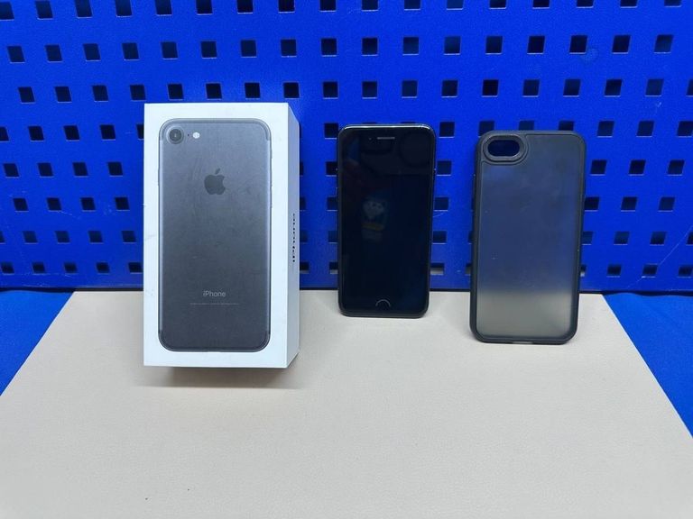 Купити Apple iphone 7 32gb Б/У