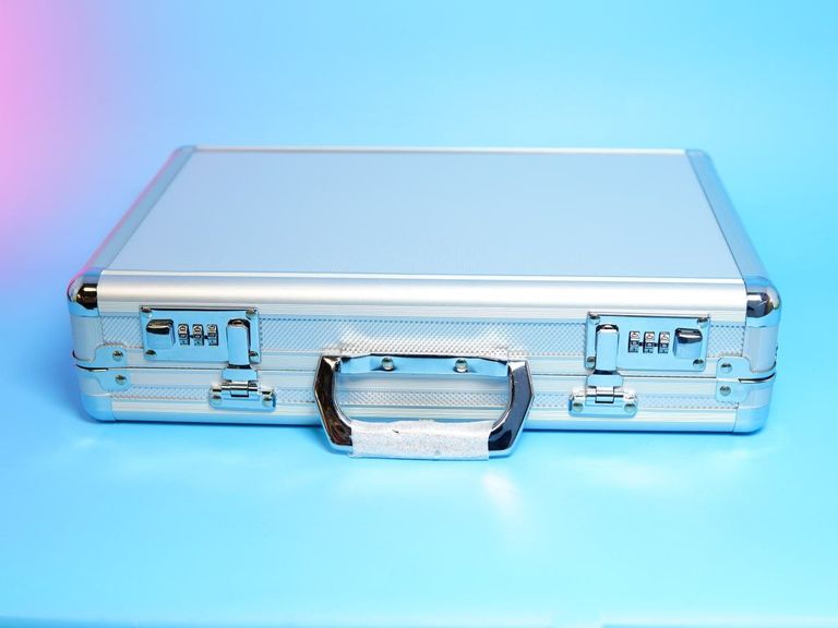 Набори офтальмологічних пробних окулярних оптичних лінз 104 предметів. Металева оправа, алюмінієвий футляр з оправою для оптомет Код:null. Зображення 7