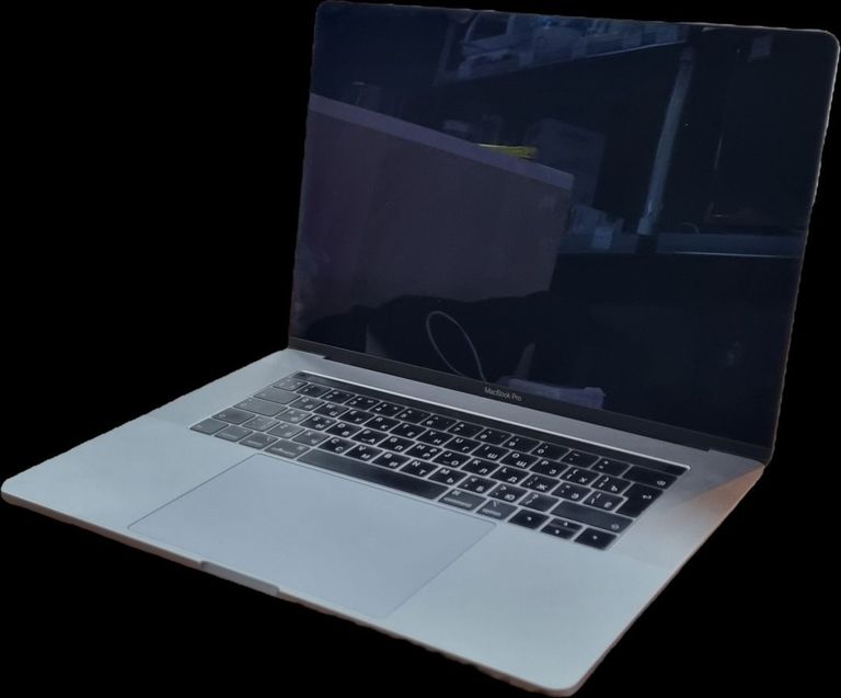 Розпродаж Apple macbook pro a1990 екр 15.4"/ core i7 2,2ghz/ ram16gb/ ssd256gb/ graphics 630, продавець Техноскарб