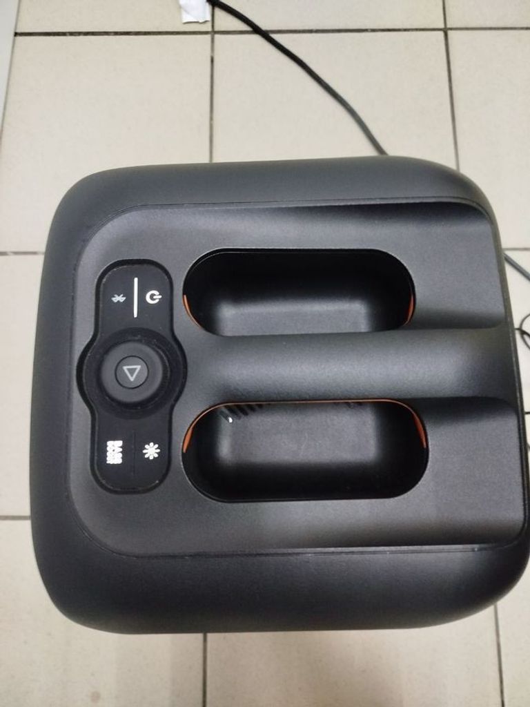 Розпродаж Jbl partybox encore essential, продавець Техноскарб