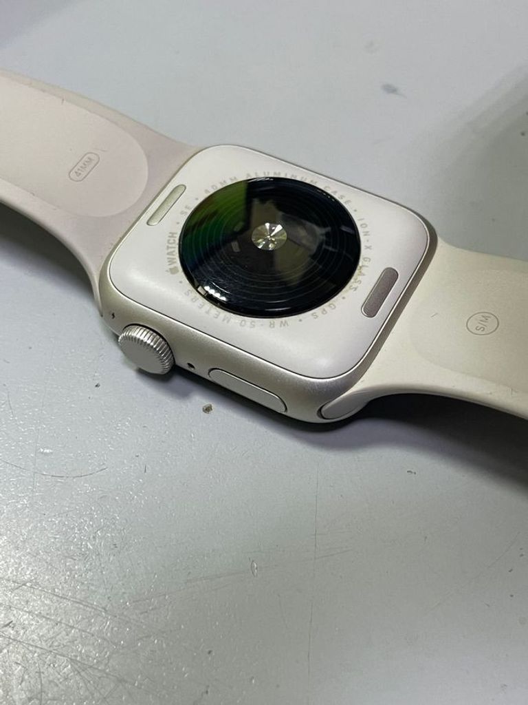 Apple watch se 2 gps 40mm aluminium case Код:01-200874616. Изображение 5