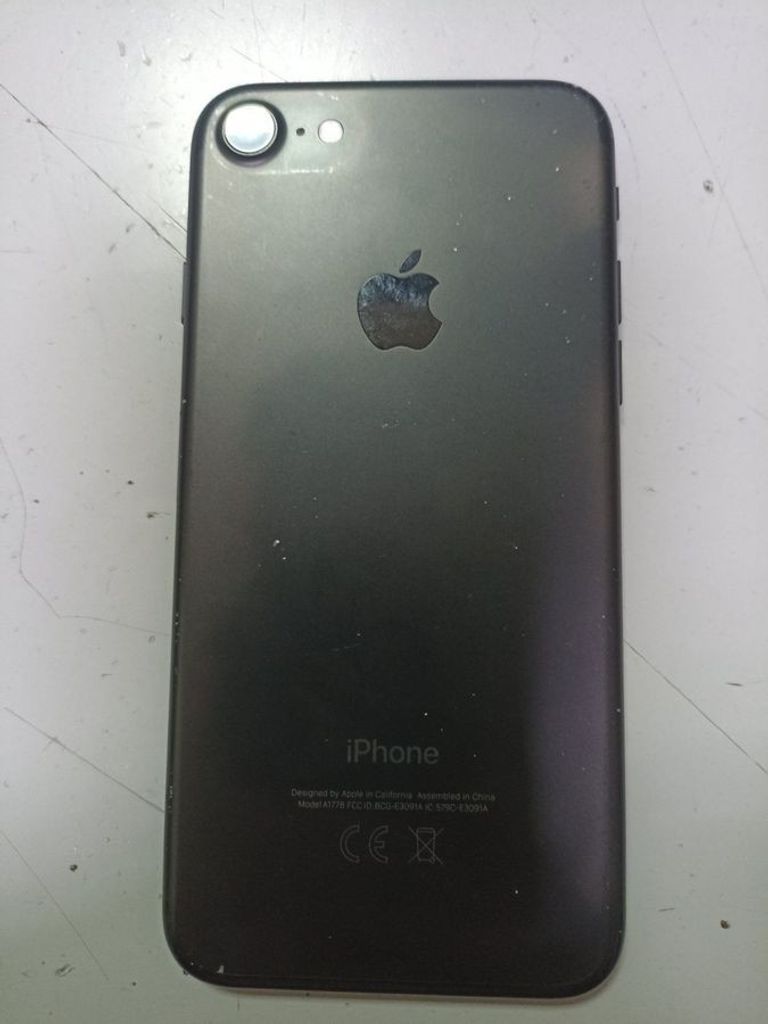 Дешиво Apple iphone 7 32gb с ломбарда