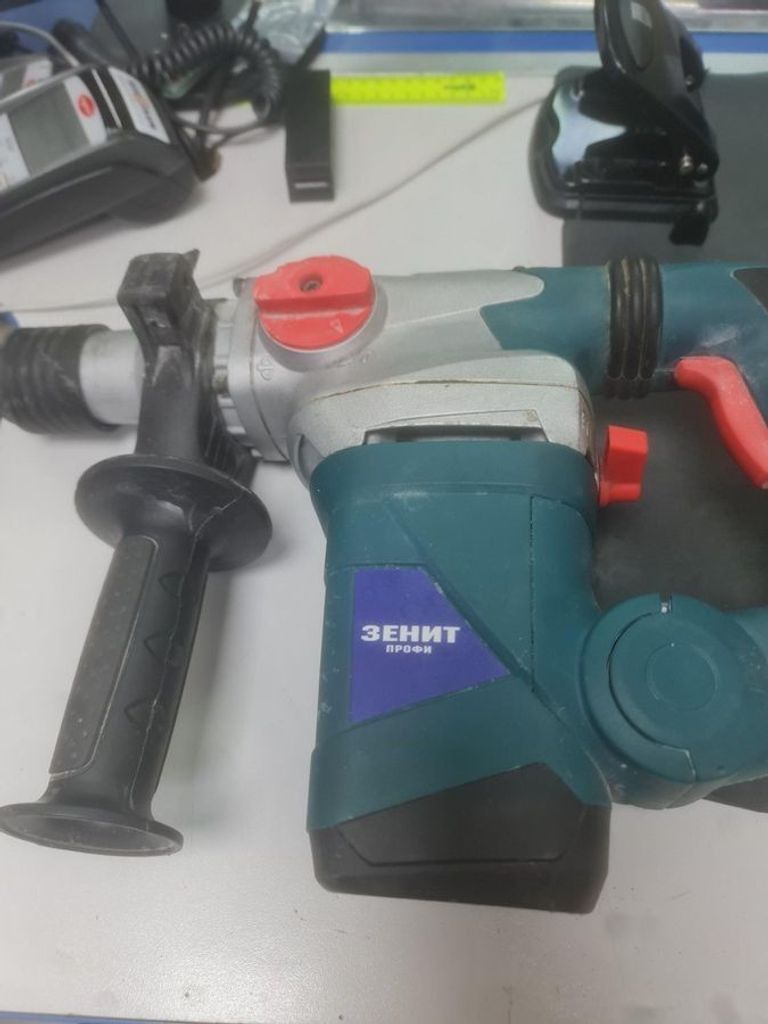 Купить Зенит зпп-1700 профи Б/У