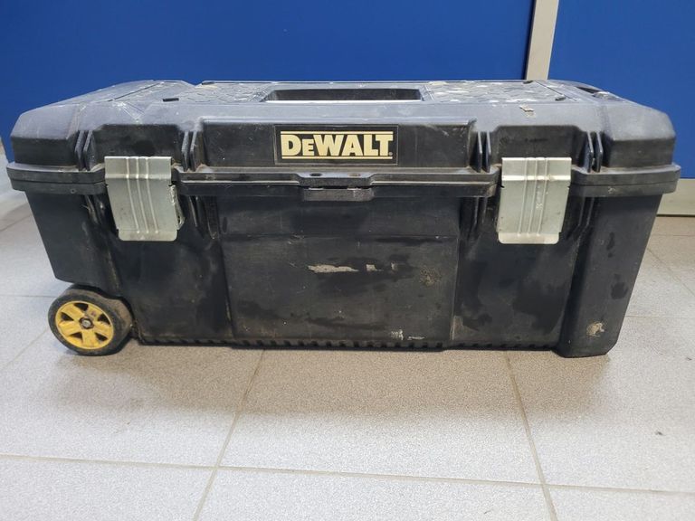 Купить Dewalt без моделі Б/У