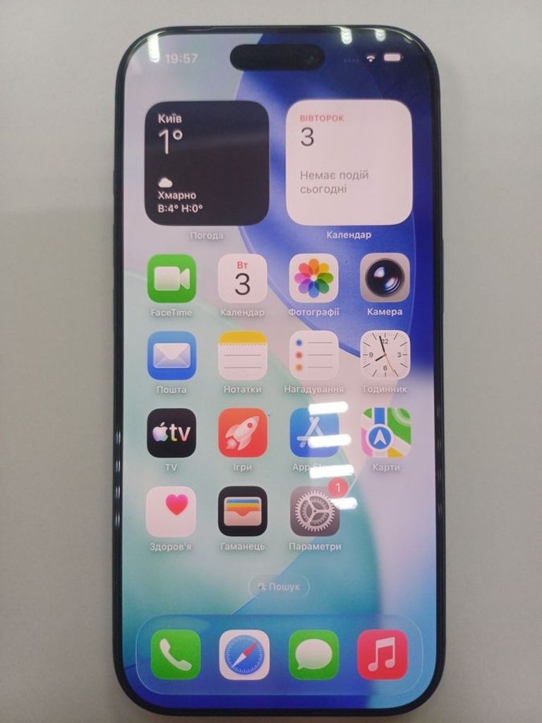 Купить Apple iPhone 17 Pro 256GB Deep Blue (MG8J4) Б/У