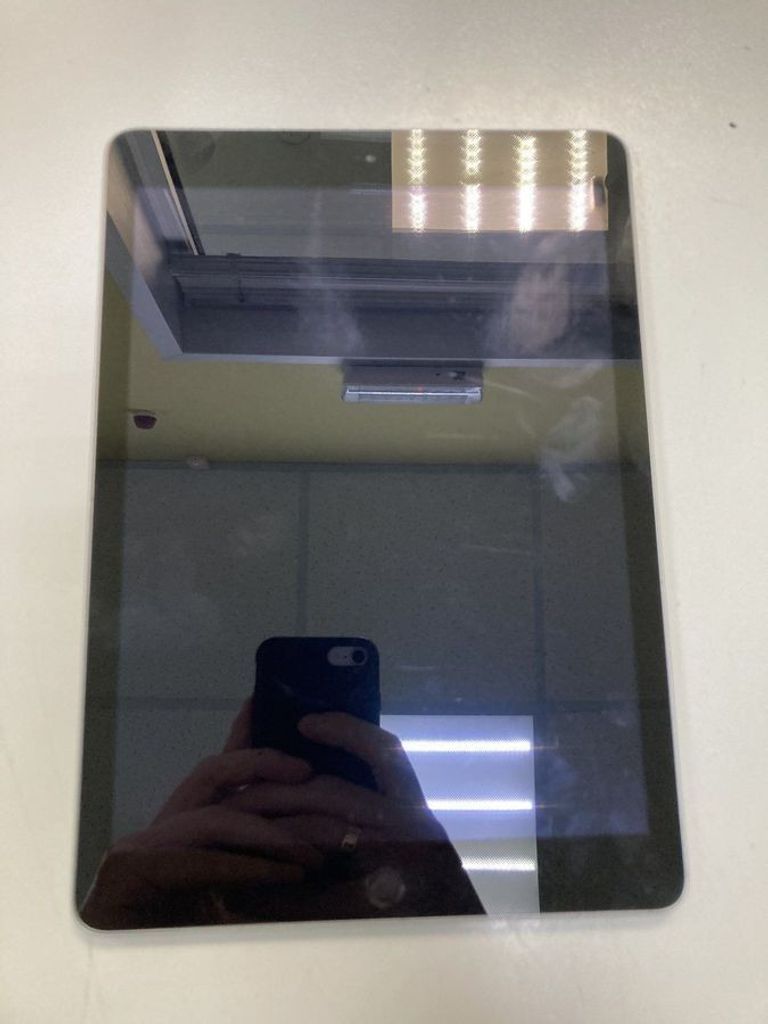 Объявление Apple ipad 5 wifi 32gb Б/У