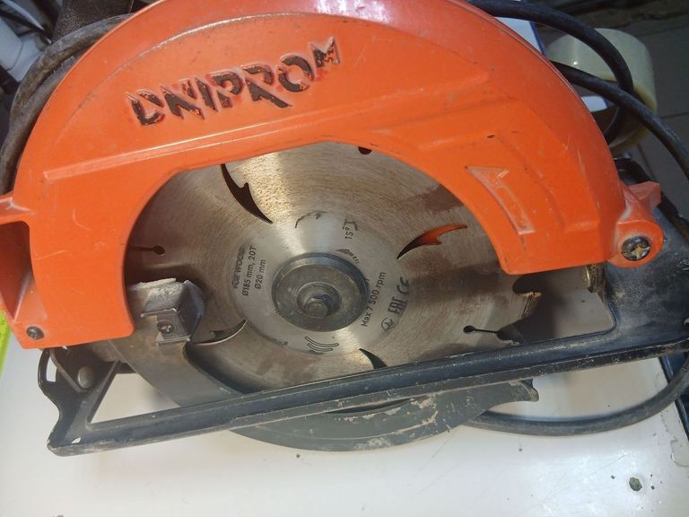 Дешево Dnipro-M cs-185m з ломбарду