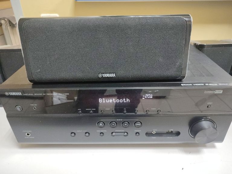Купити Yamaha av-ресівер yamaha rx-v385+сабуфер ns-sw050+4 колонки ns-b40+ns-c40 Б/У