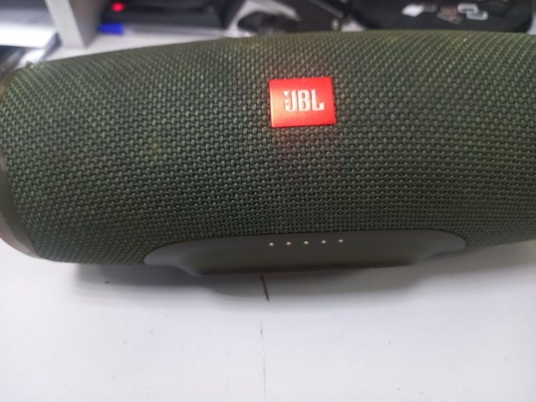 Дешево Jbl charge 4 з ломбарду